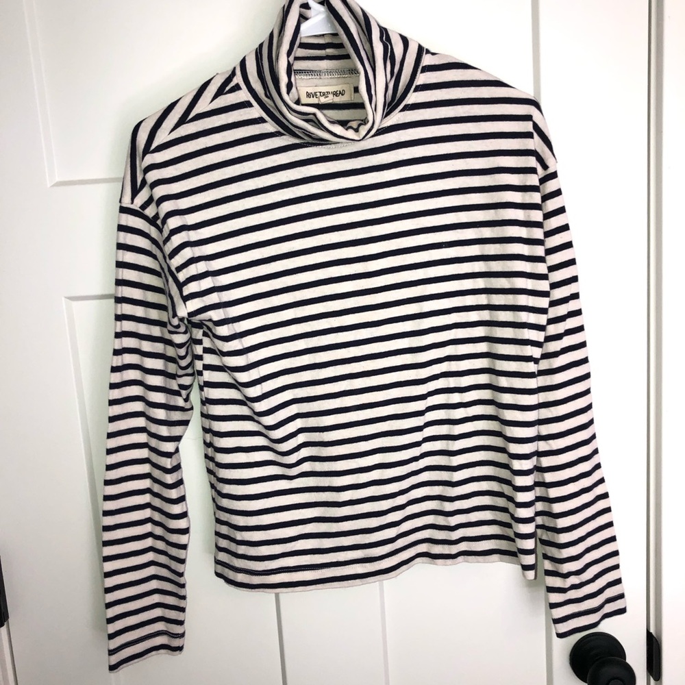 madewell navy striped turtle neck!